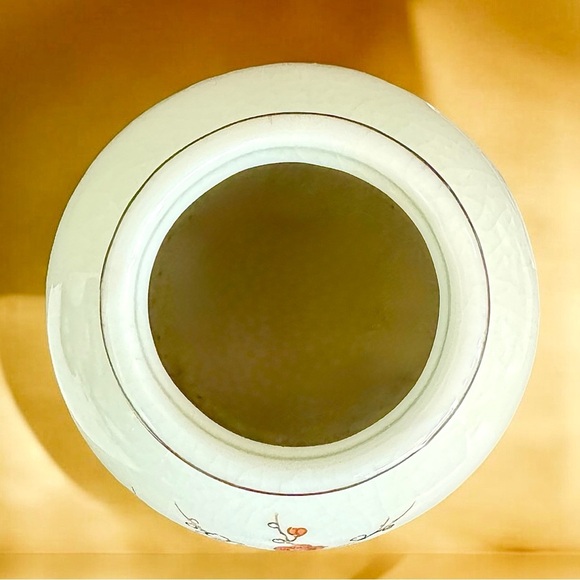 Vintage Japanese Satsuma Crackled Glaze Ceramic Vase - Picture 8 of 9